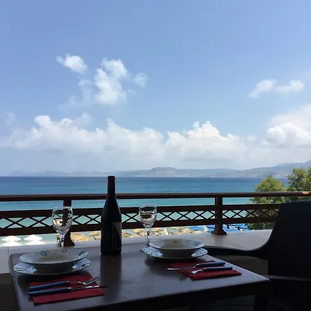Apollon Hotel 3*